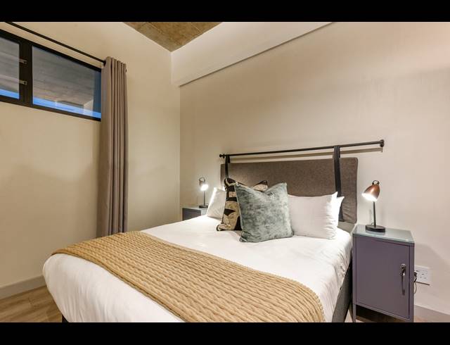 1 BEDROOM APARTMENT FOR SALE IN SANDOWN